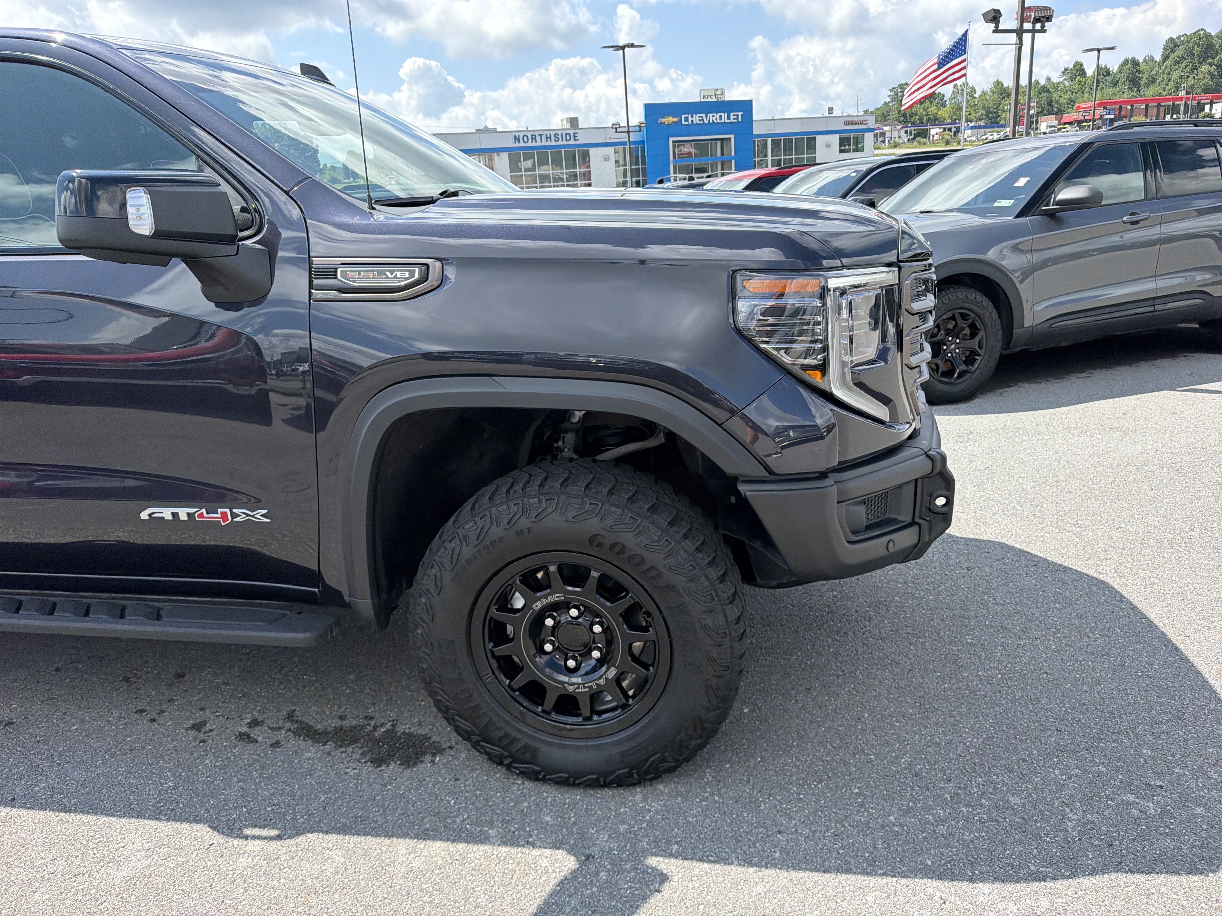 Certified 2026 GMC Sierra 1500 AT4X w/ AT4X AEV Edition AWD/4WD image 4
