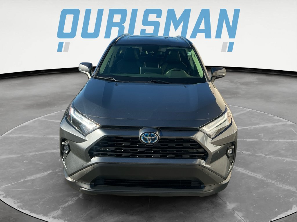 Used 2023 Toyota RAV4 XLE Premium AWD/4WD image 9