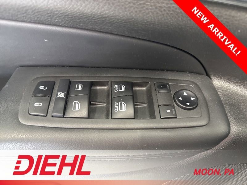 Used 2021 Jeep Grand Cherokee Limited AWD/4WD image 23