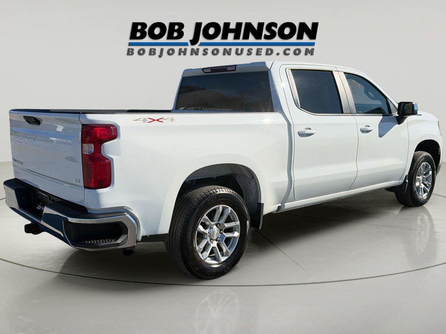 Used 2024 Chevrolet Silverado 1500 LT AWD/4WD image 7