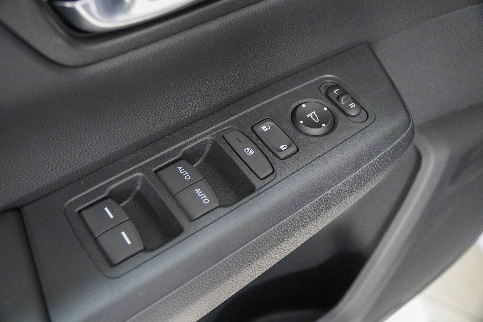 New 2027 Honda CR-V EX image 16