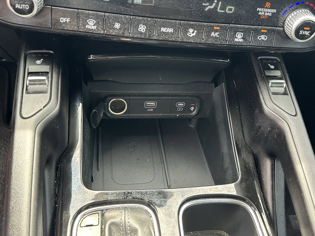 Used 2024 Kia Telluride S image 28