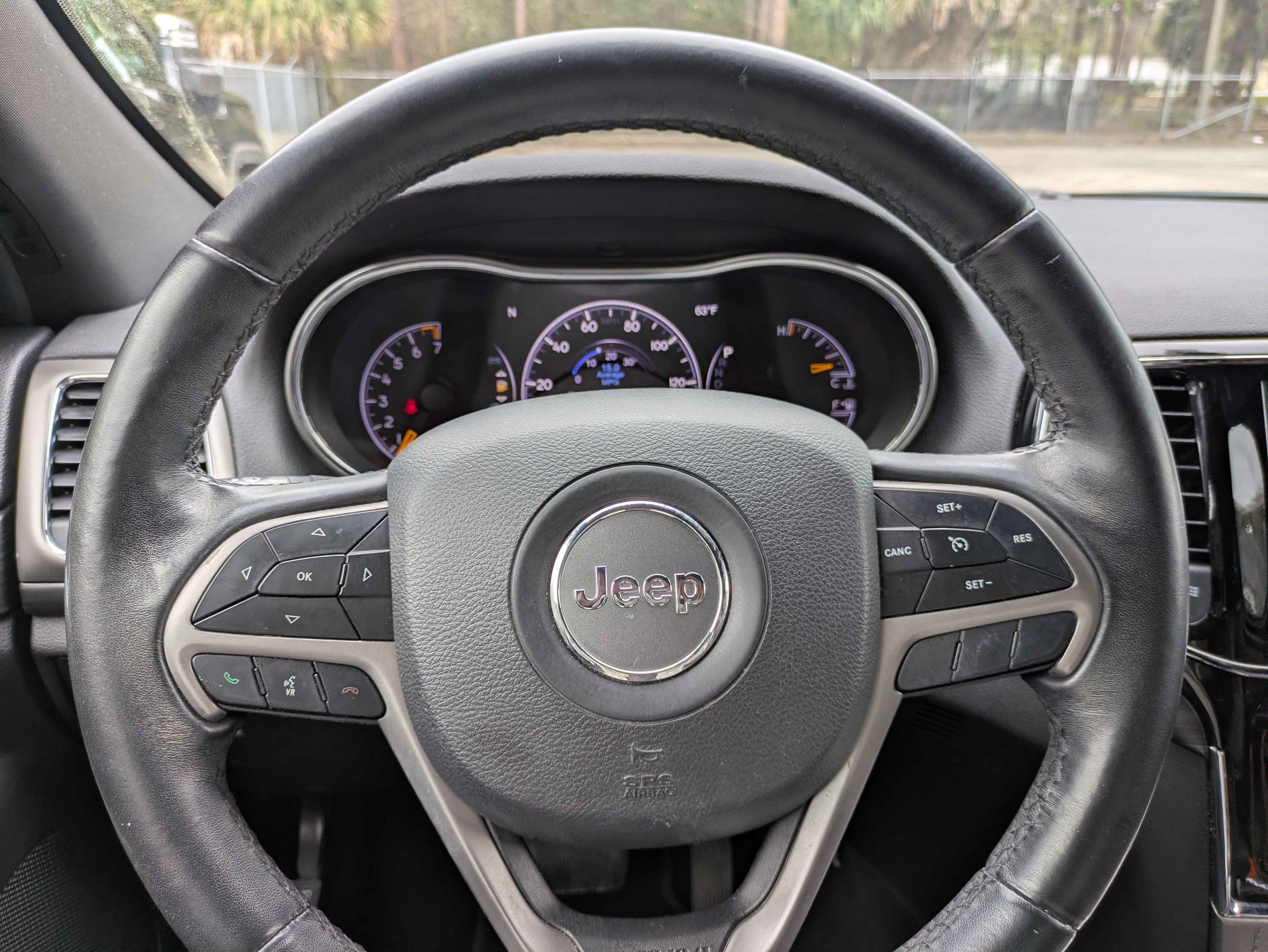 Used 2019 Jeep Grand Cherokee Laredo w/ Laredo X Package RWD image 16