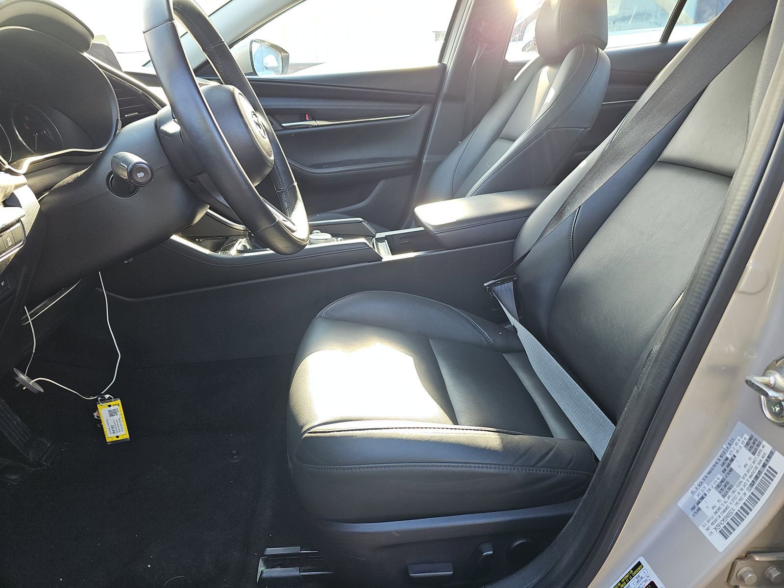 Used 2025 MAZDA MAZDA3 s FWD image 3