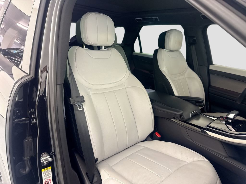 Used 2025 Land Rover Range Rover Sport Dynamic SE AWD/4WD image 30