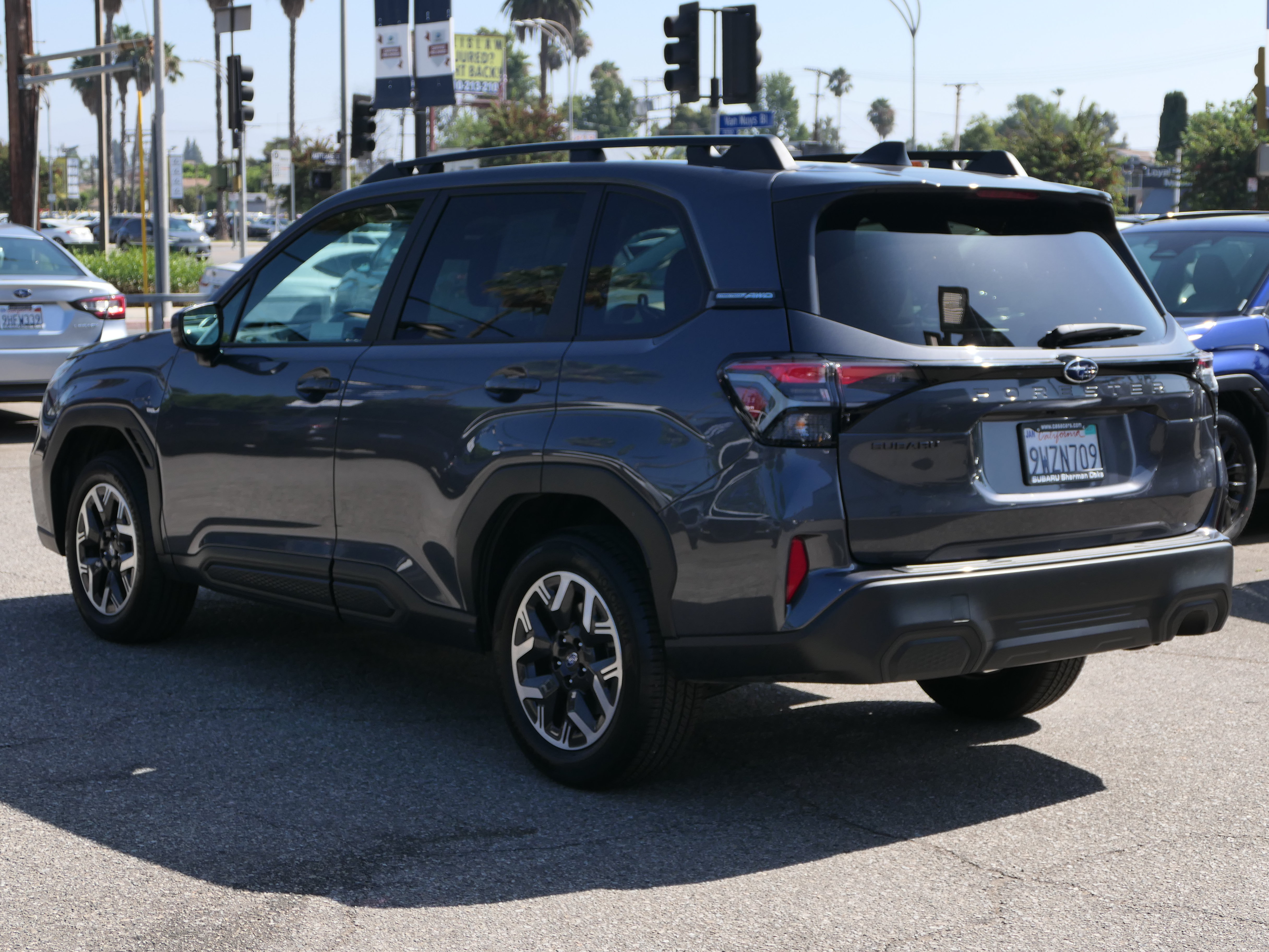 Used 2026 Subaru Forester Premium AWD/4WD image 2
