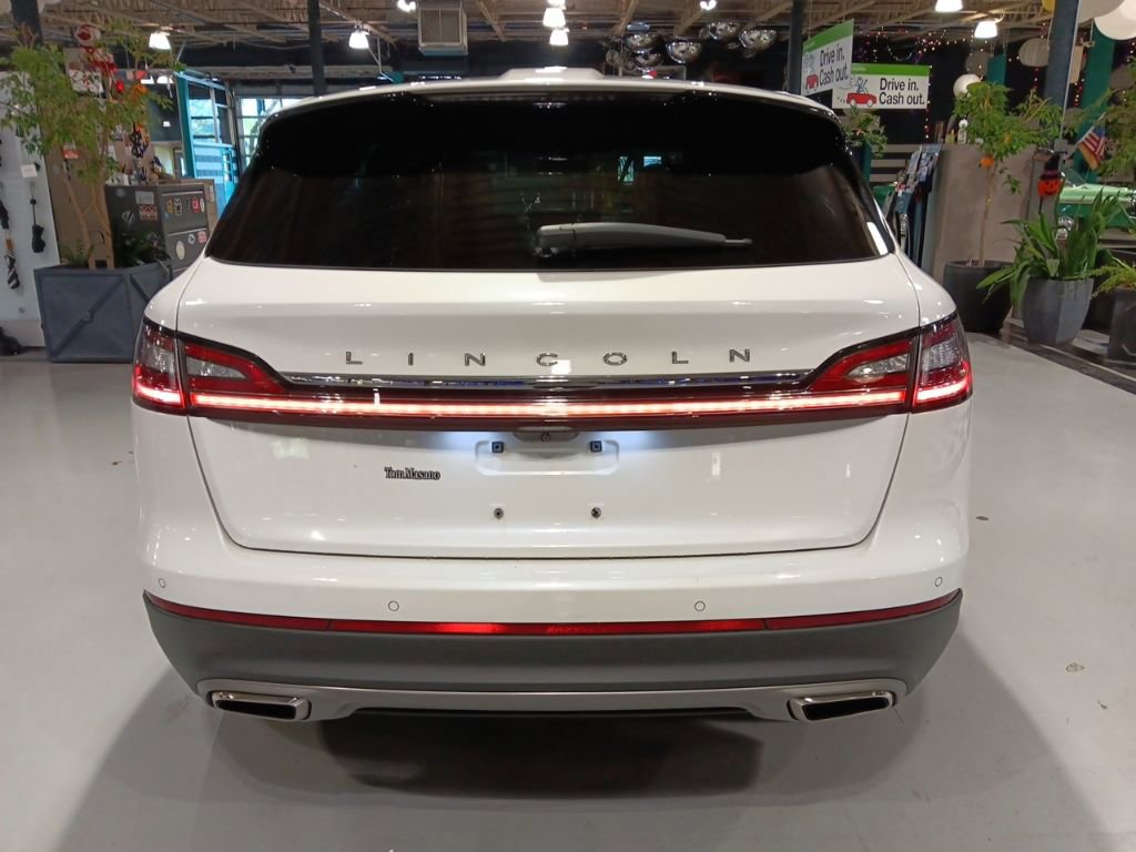 Used 2022 Lincoln Nautilus Reserve w/ Luxury Package image 7