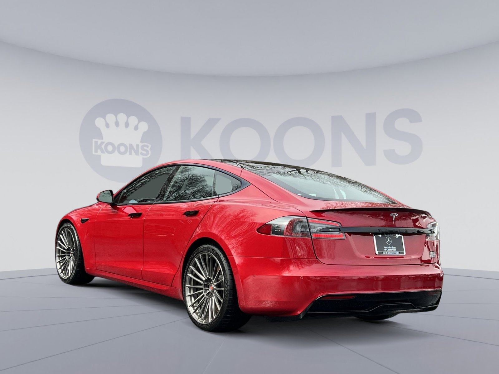 Used 2021 Tesla Model S Plaid image 4
