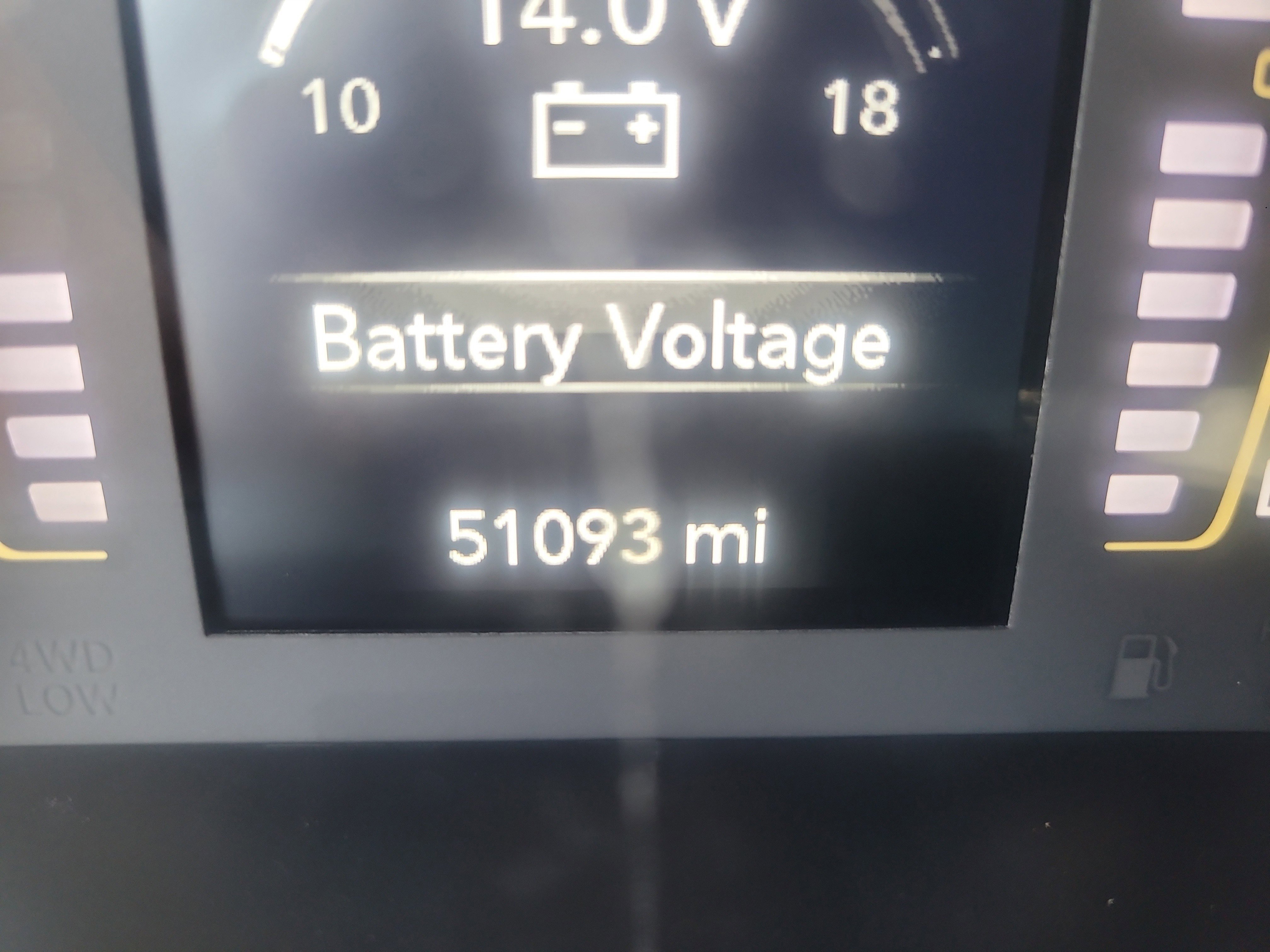 Used 2020 Jeep Cherokee Latitude Plus image 30