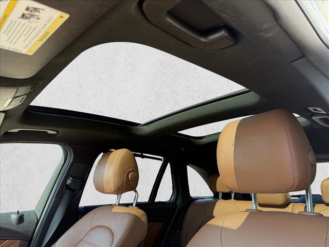 Used 2019 Mercedes-Benz GLC 350e 4MATIC image 15