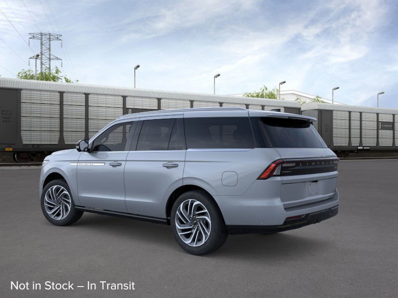 New 2025 Lincoln Navigator Reserve image 4