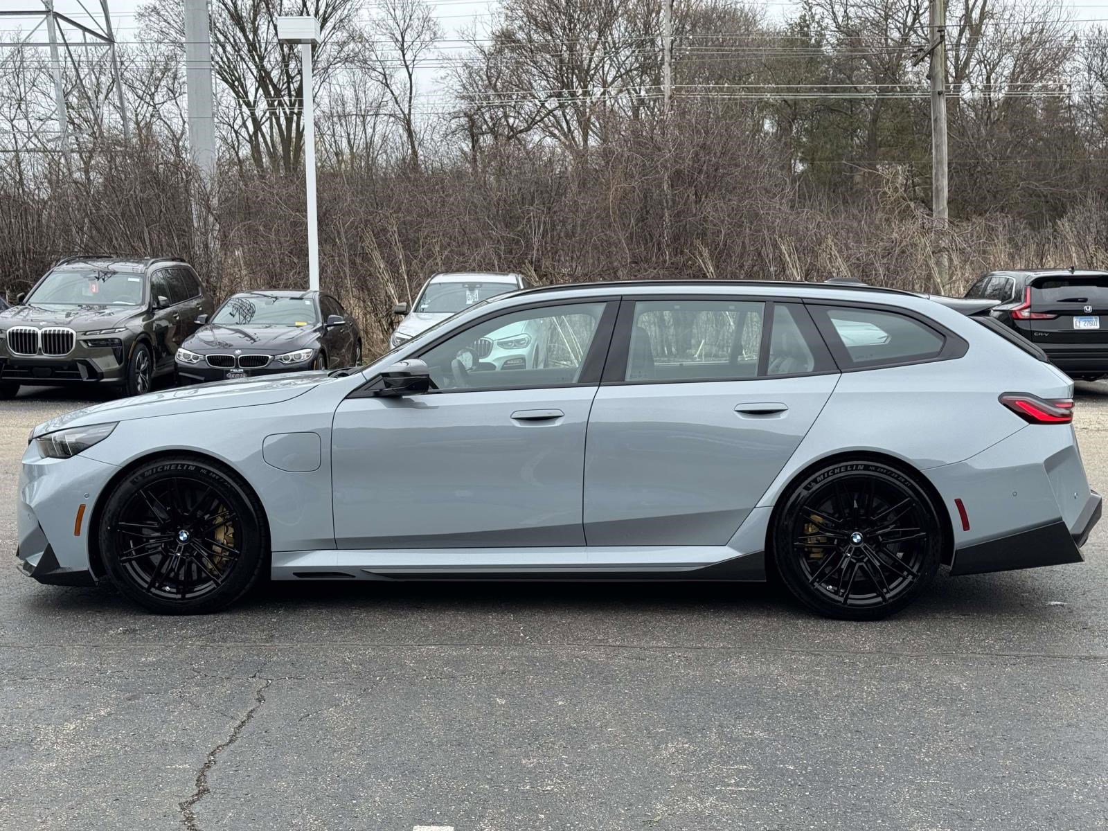 Used 2026 BMW M5 Touring w/ M Driver's Package image 11