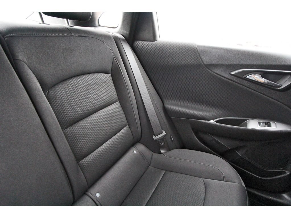 Used 2024 Chevrolet Malibu RS FWD image 12