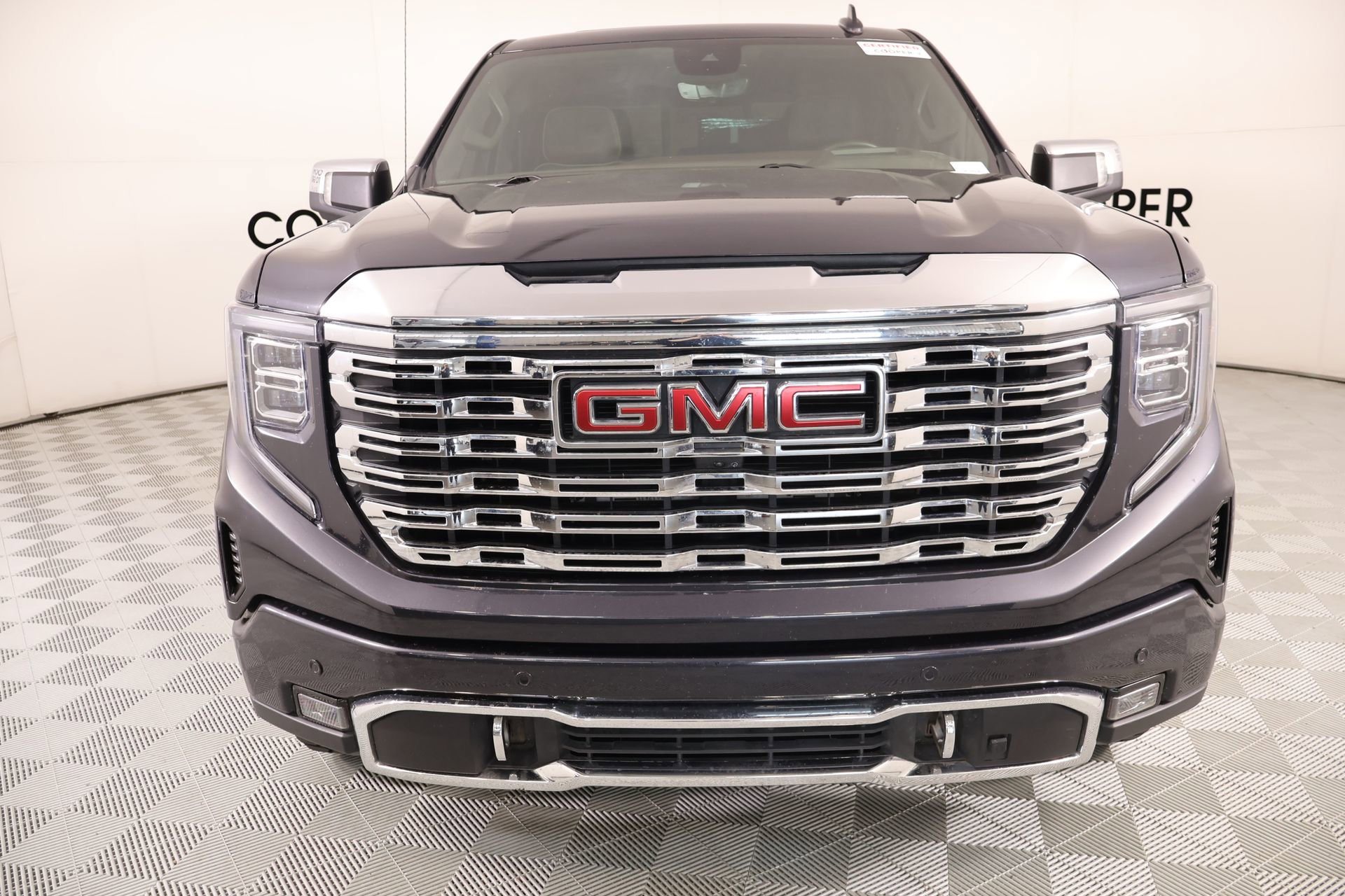 Used 2024 GMC Sierra 1500 Denali w/ Denali Reserve Package image 9