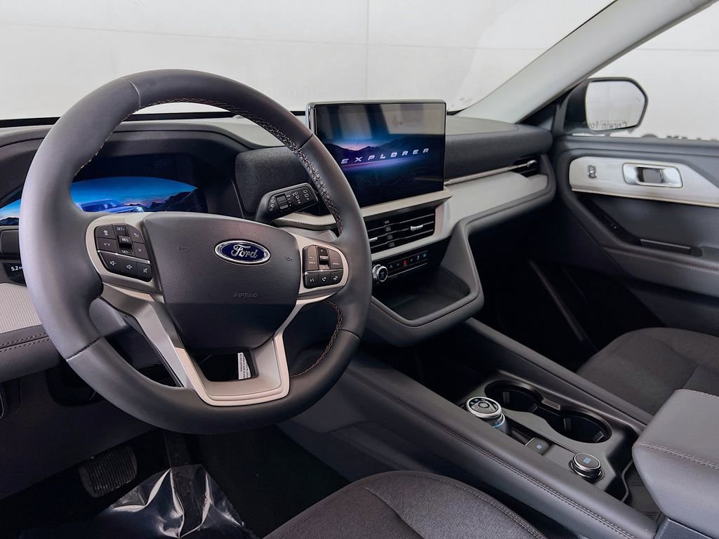 New 2026 Ford Explorer Active video 3