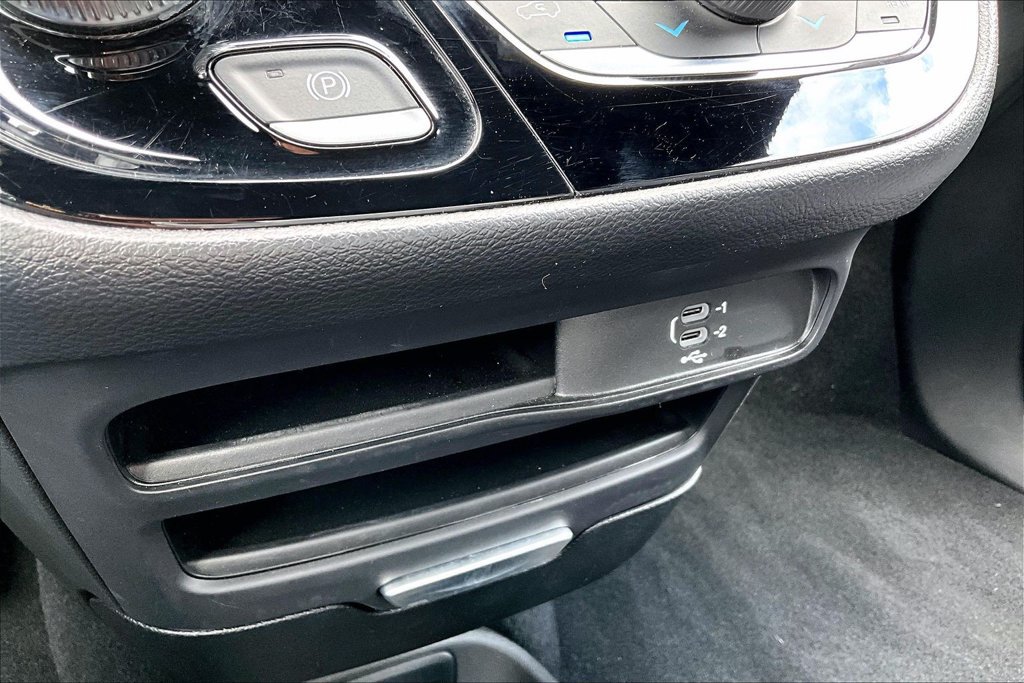 Certified 2026 Chrysler Pacifica Select FWD image 12