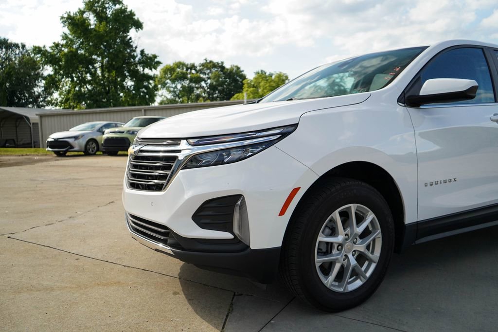 Used 2024 Chevrolet Equinox LT w/ Driver Convenience Package AWD/4WD image 17