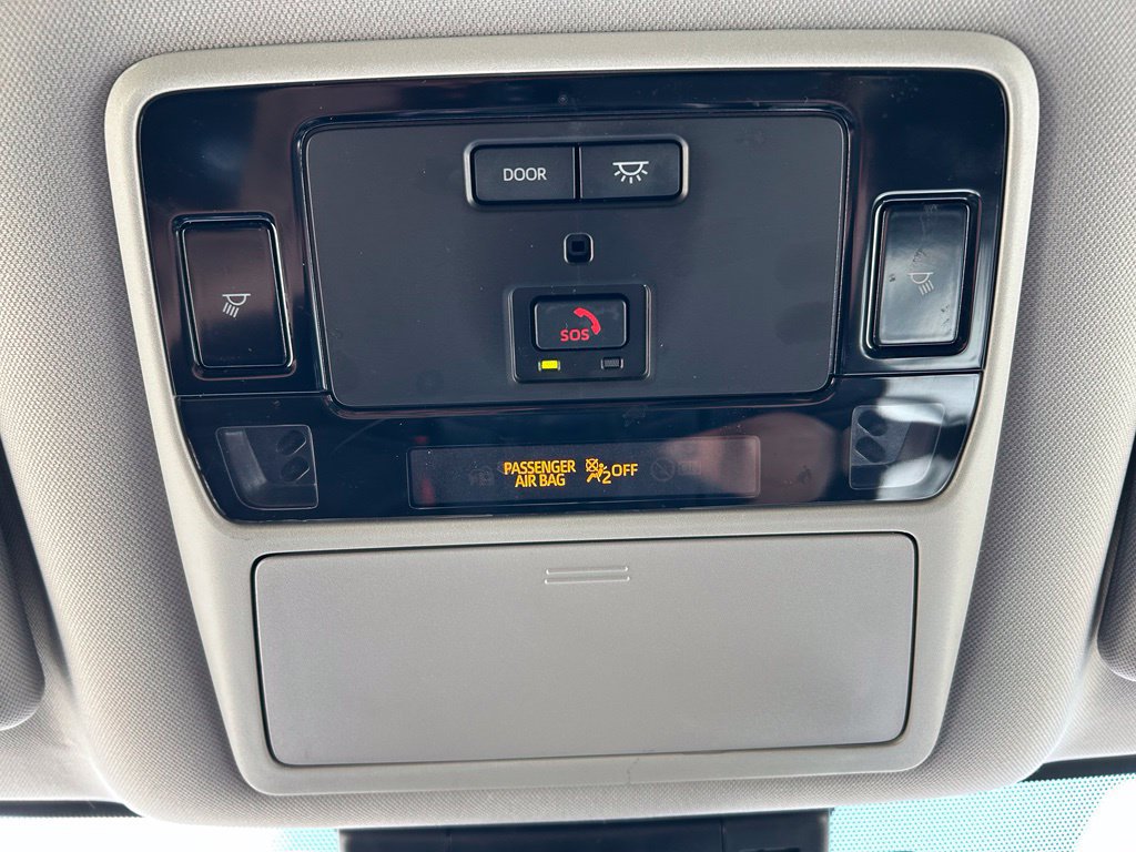 Used 2025 Toyota Grand Highlander AWD image 22