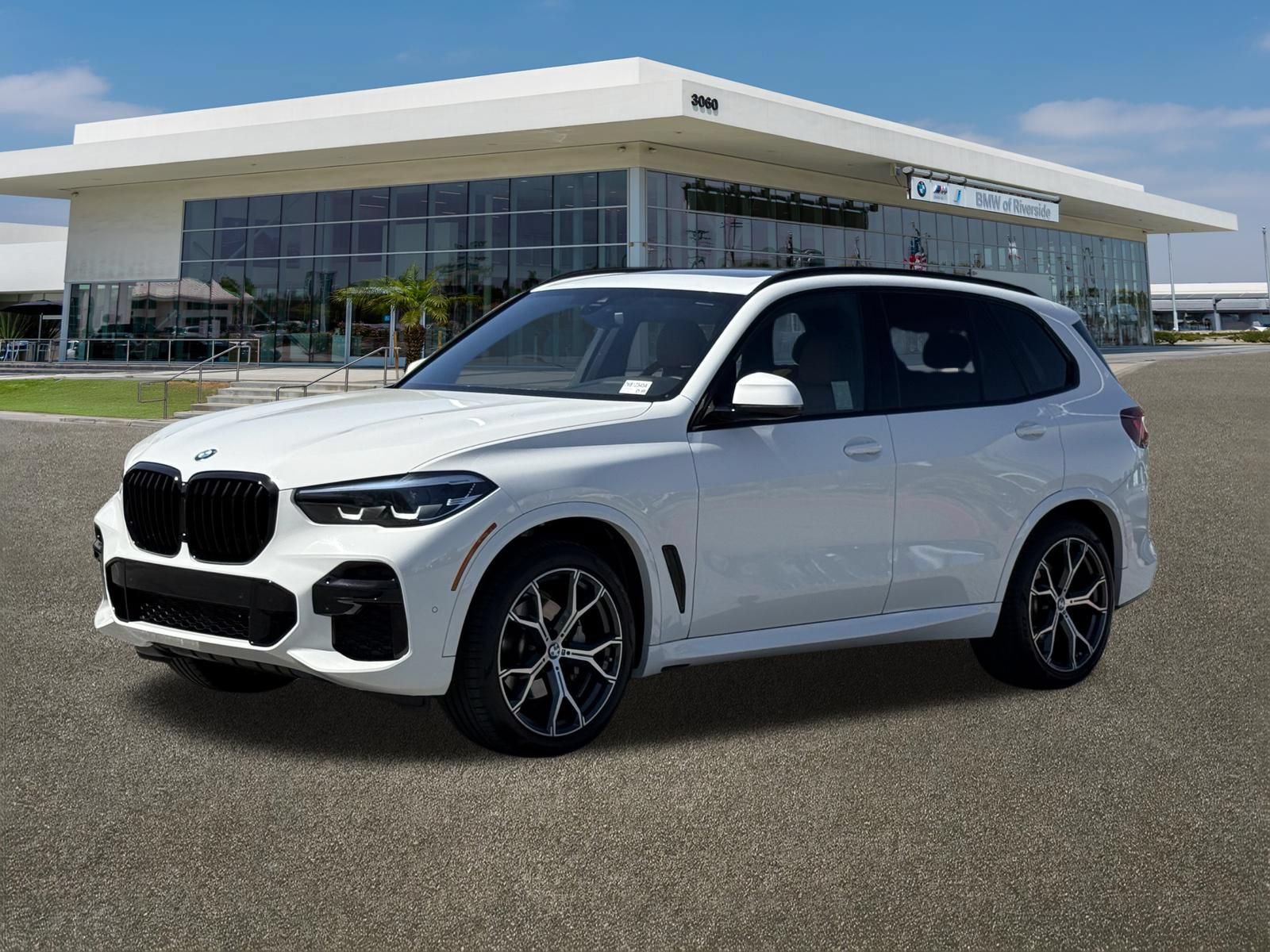 Certified 2023 BMW X5 sDrive40i w/ M Sport Package RWD image 5