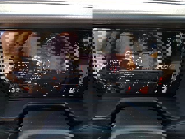 New 2026 GMC Acadia Elevation image 30