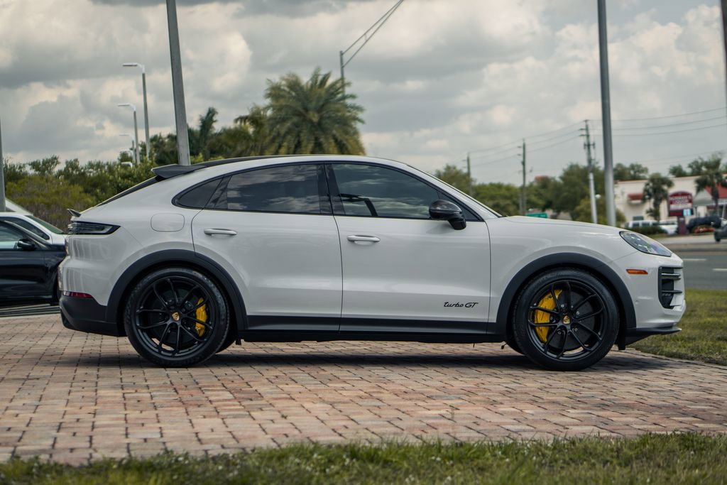 Used 2024 Porsche Cayenne Turbo GT image 6