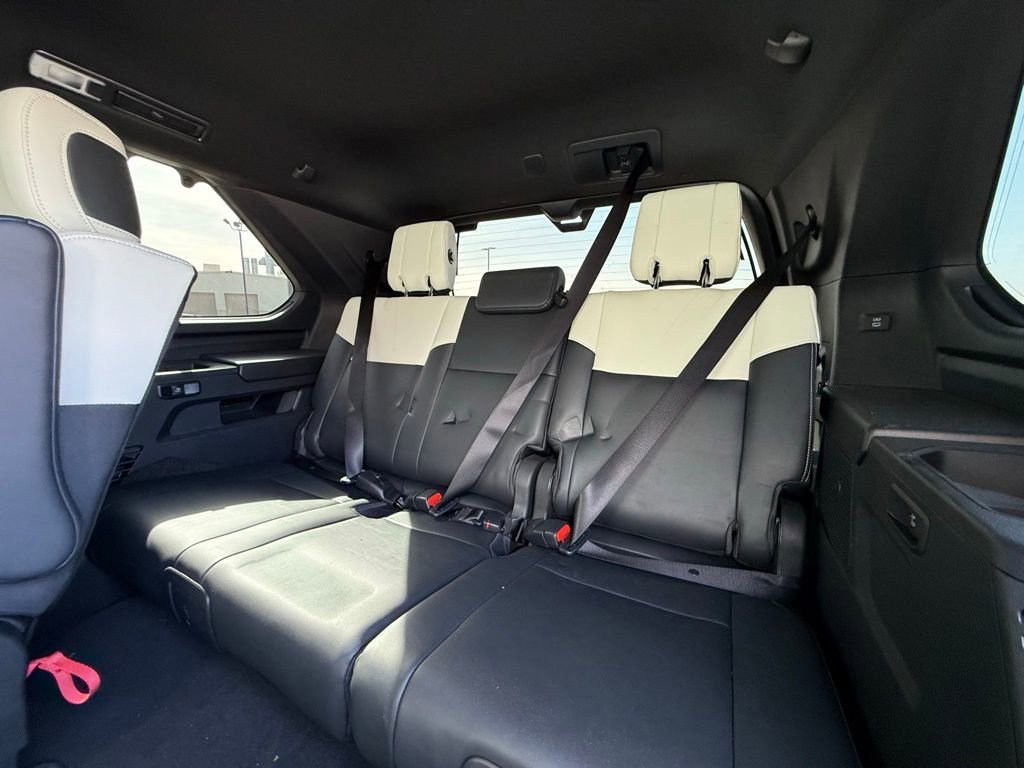 Used 2025 Toyota Sequoia Capstone image 10