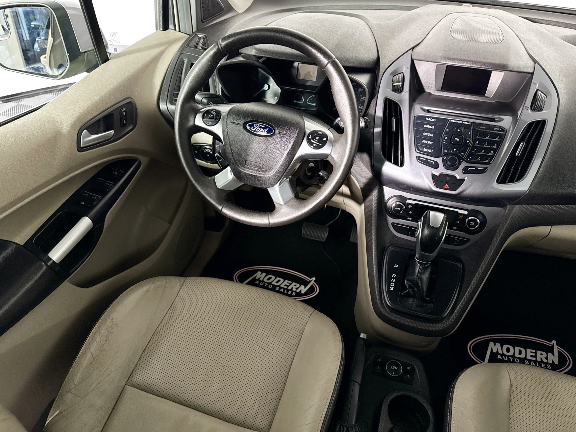 Used 2016 Ford Transit Connect Titanium FWD image 26