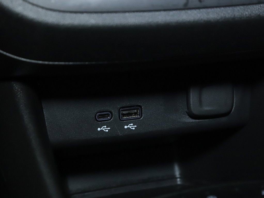 Used 2025 Buick Envista Preferred image 27