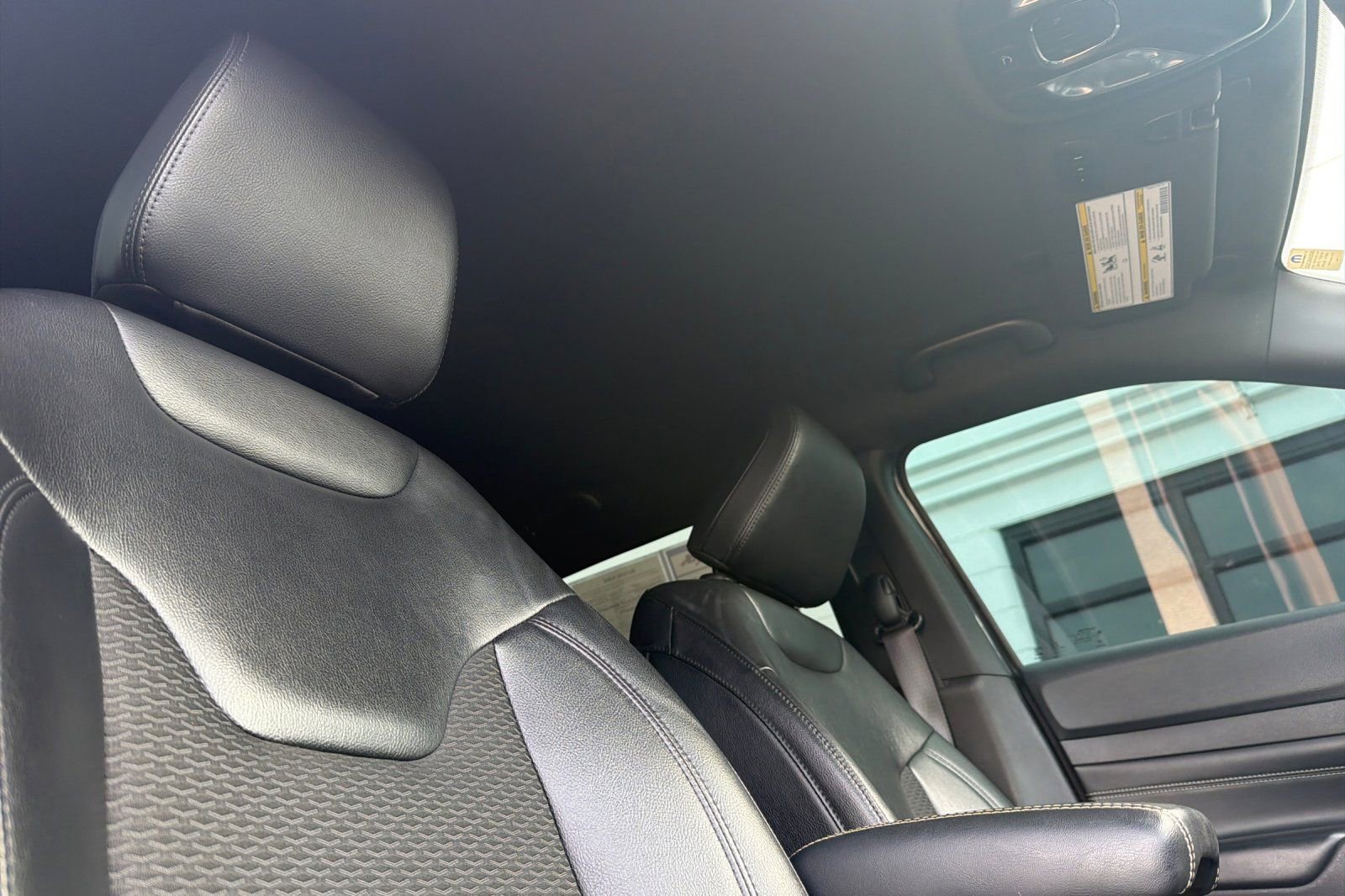 Used 2022 Jeep Compass Altitude w/ Convenience Group image 17