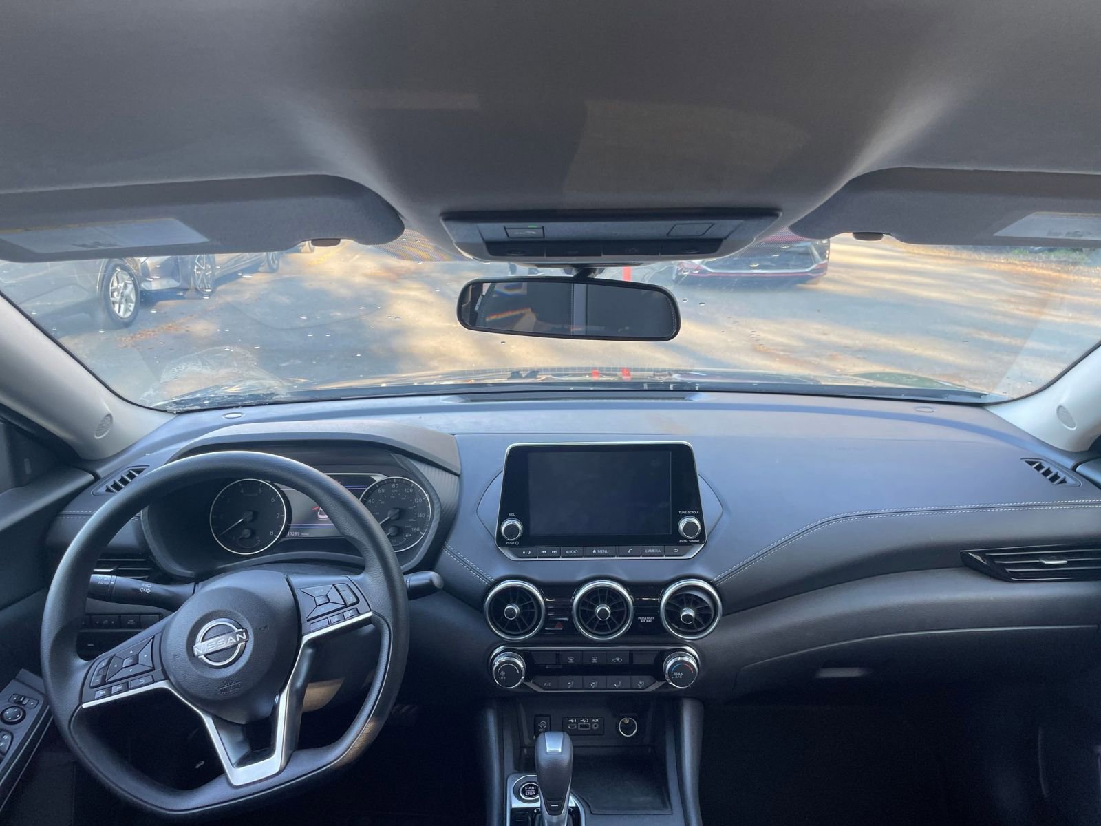 Used 2025 Nissan Sentra SV image 31