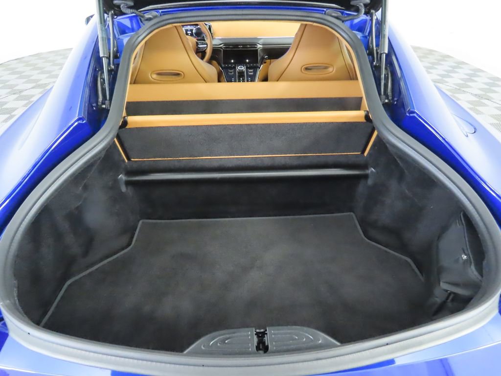 Used 2025 Aston Martin V8 Vantage Coupe image 25