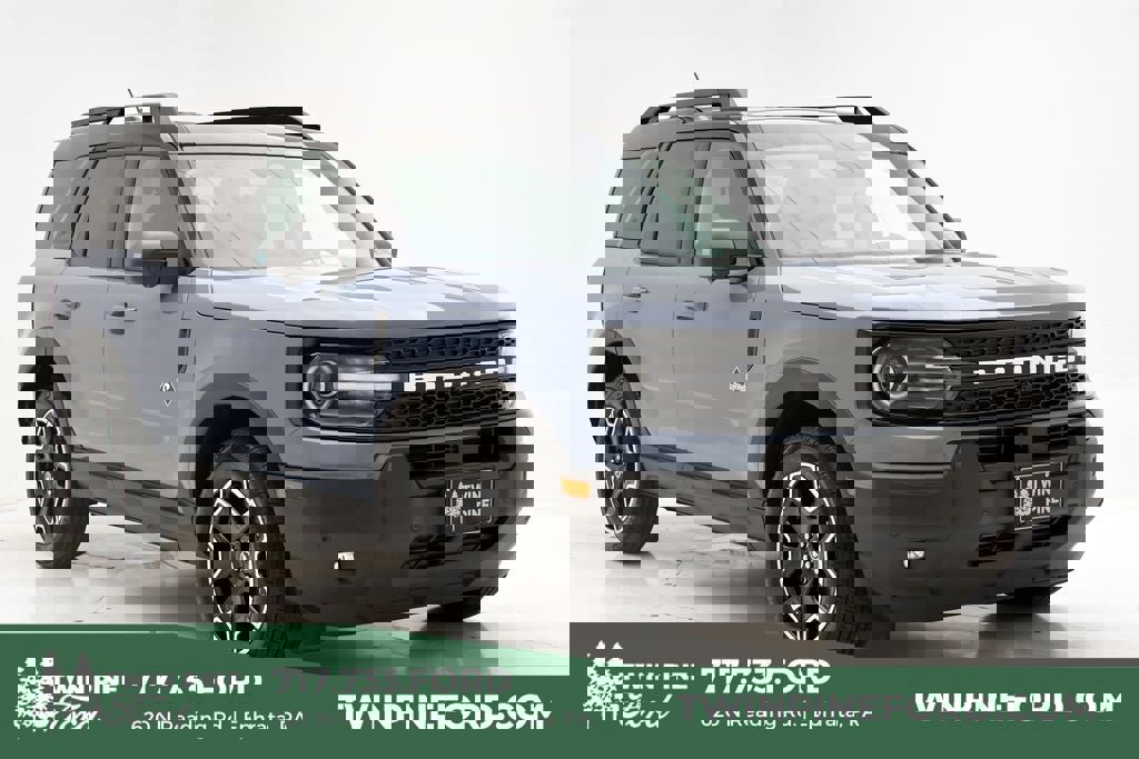 Used 2025 Ford Bronco Sport Outer Banks w/ Outer Banks Tech Package+ image 1