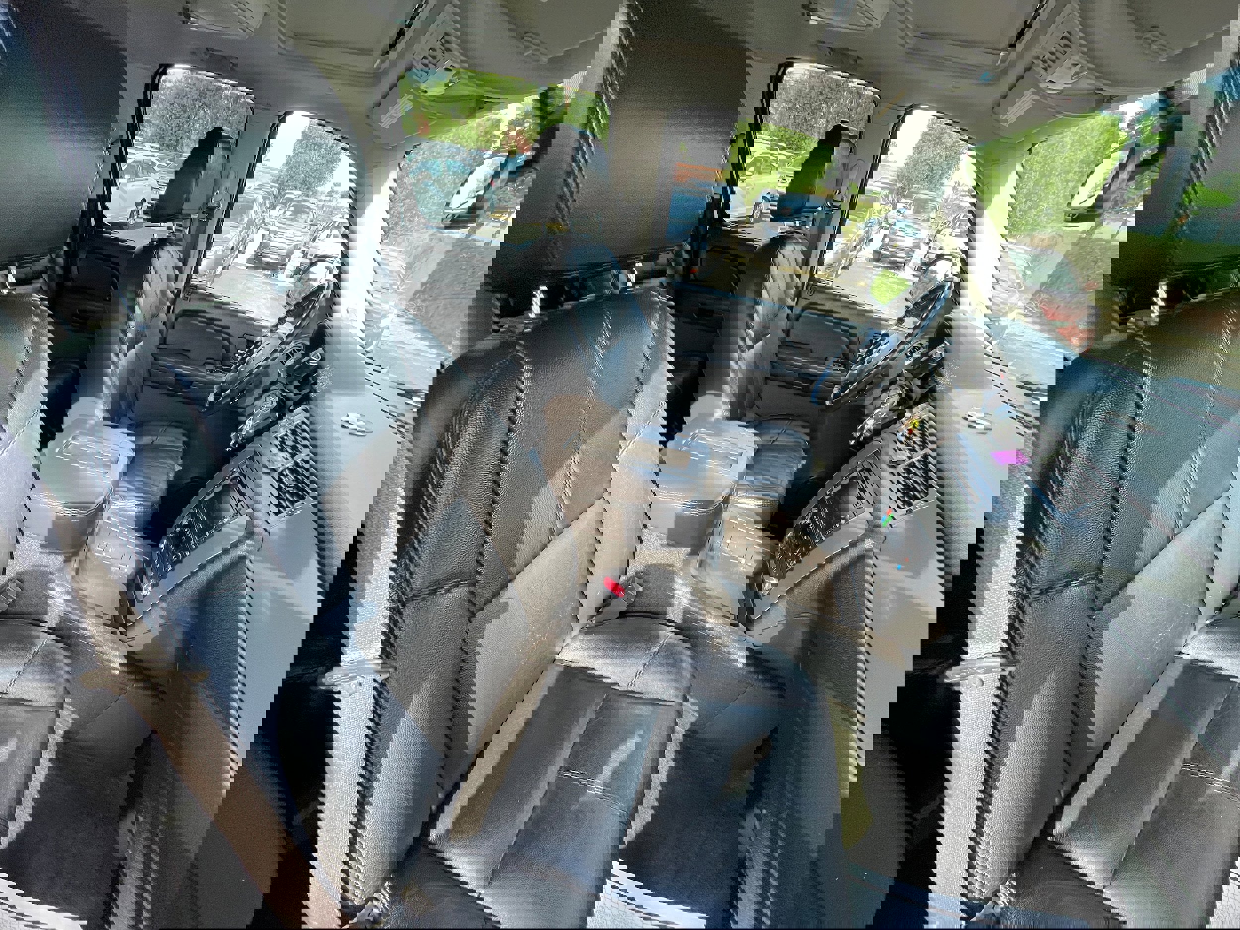 Used 2008 Chevrolet Suburban LT image 31