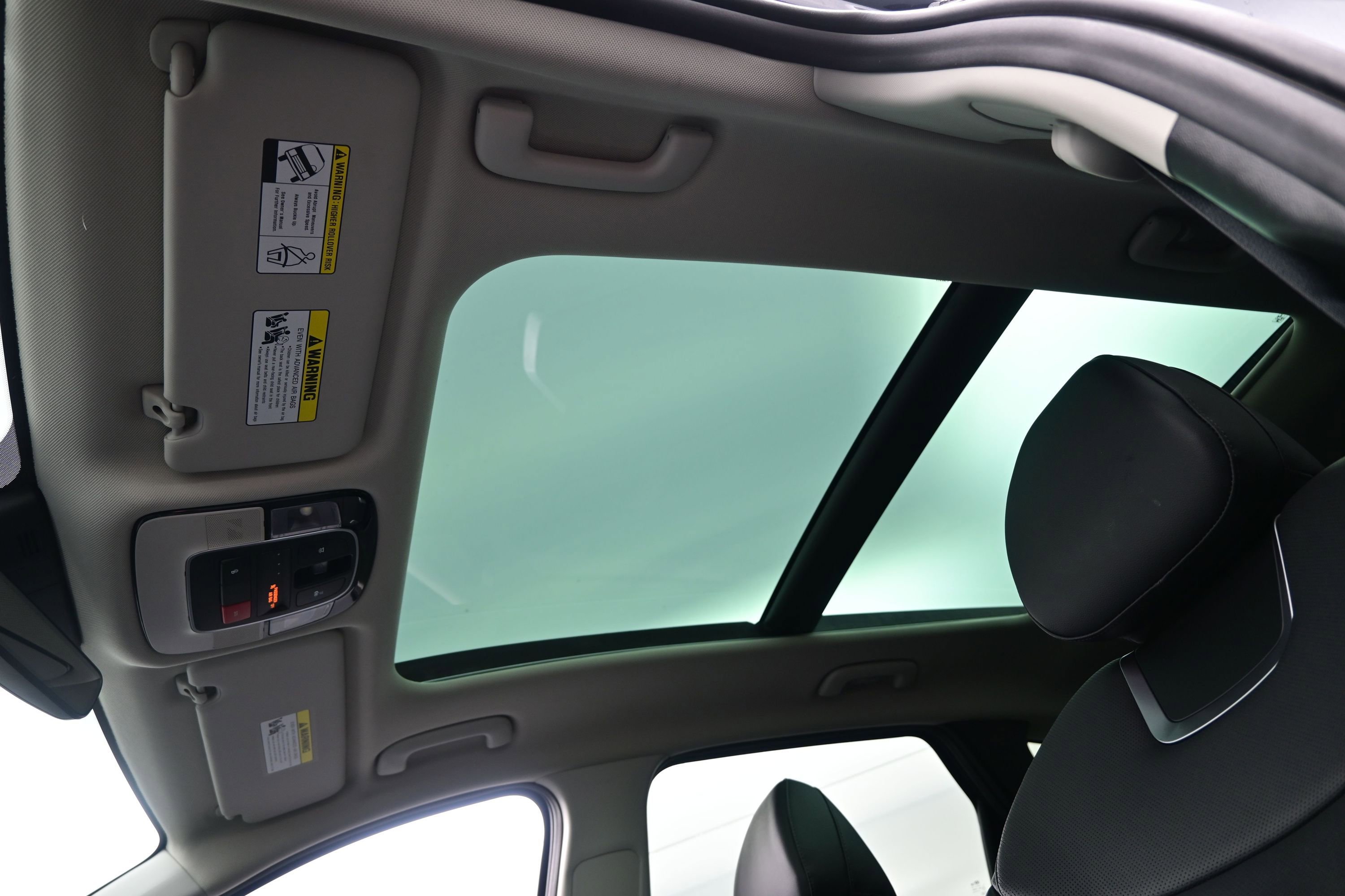 Certified 2024 Hyundai Tucson Limited AWD/4WD image 19