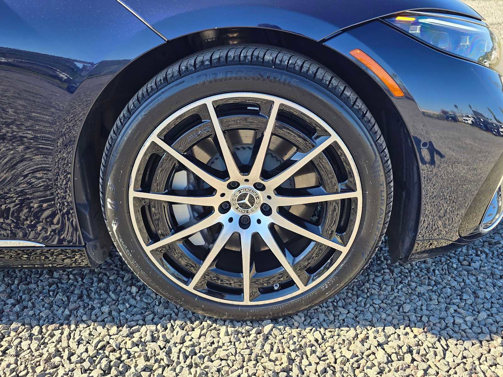 Used 2022 Mercedes-Benz EQS 580 4MATIC Sedan image 9