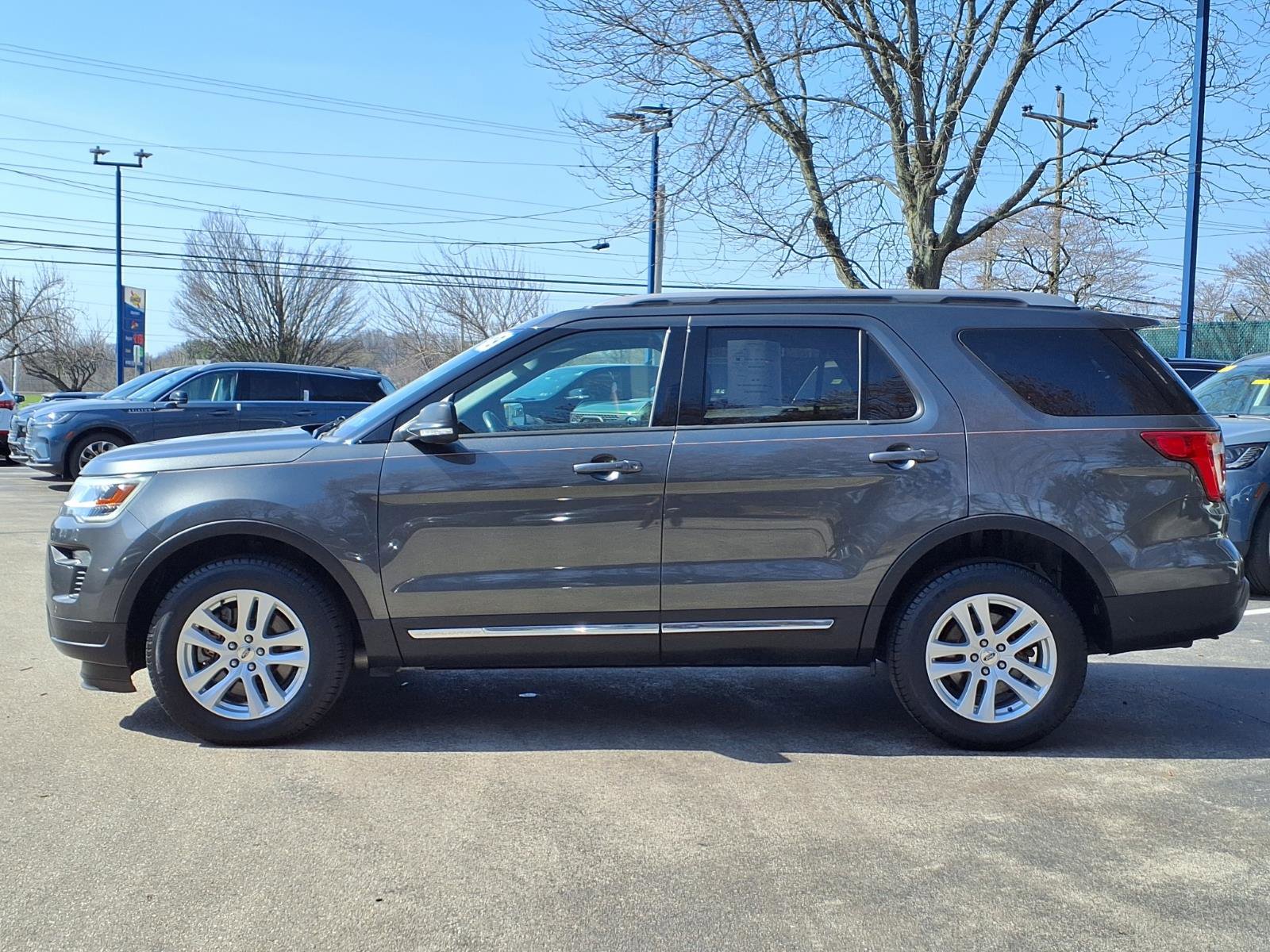 Certified 2019 Ford Explorer XLT w/ Equipment Group 202A image 7