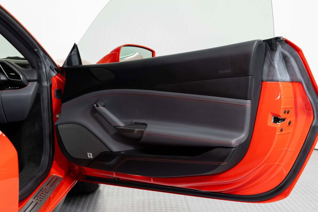 Used 2017 Ferrari 488 GTB image 38