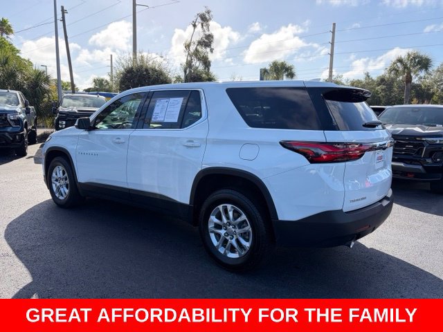 Used 2023 Chevrolet Traverse LS w/ Safety Package FWD image 4