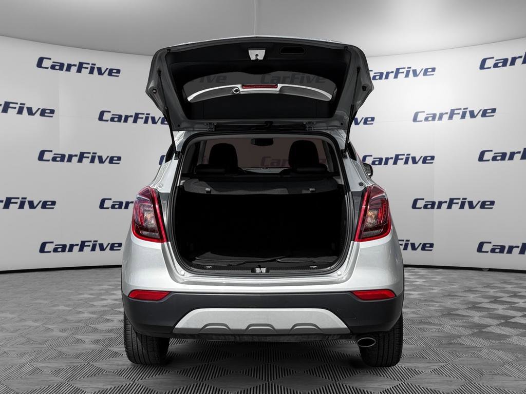 Used 2018 Buick Encore Sport Touring AWD/4WD image 11