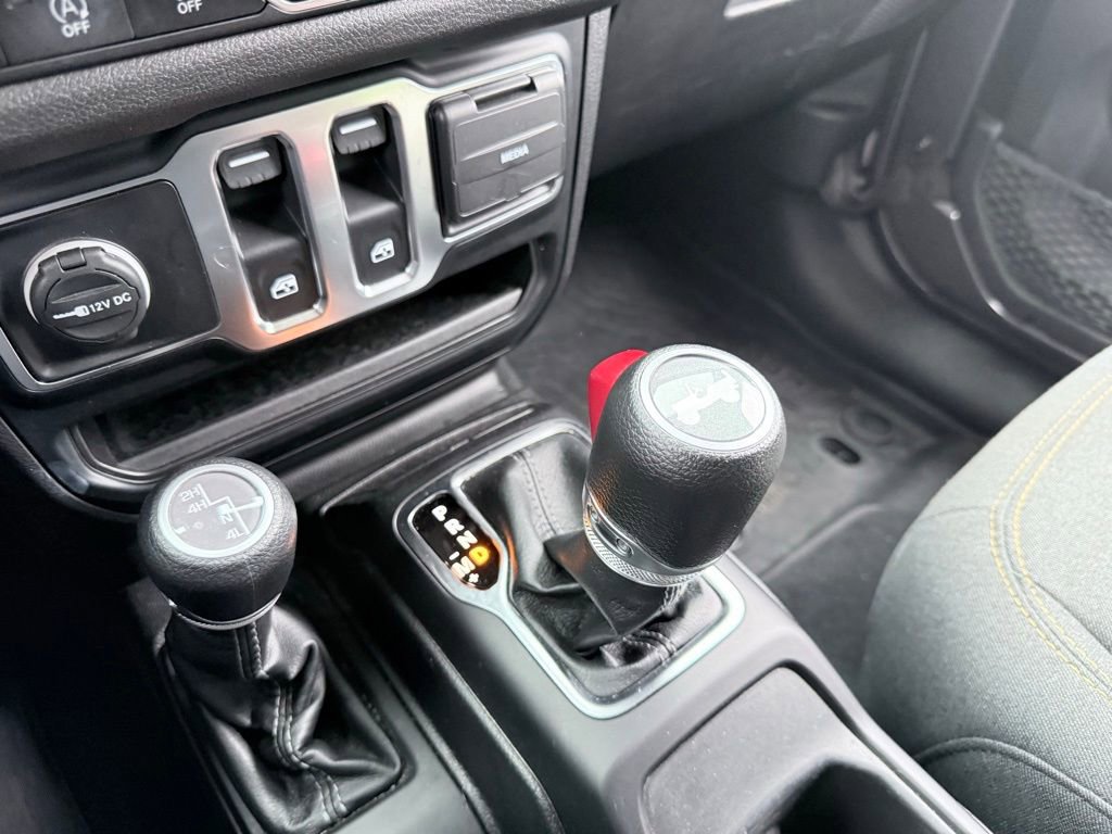 Used 2024 Jeep Wrangler Sport S image 21