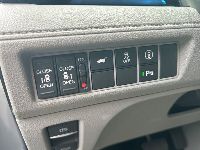 Used 2024 Honda Odyssey Elite image 18