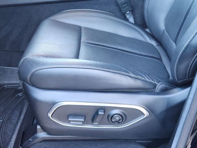 Certified 2022 Jeep Wagoneer Series III w/ Rear Seat Video Group 1 image 23