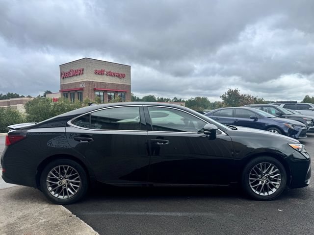 Used 2018 Lexus ES 350 w/ Navigation System Package FWD image 4