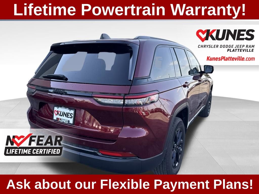 Used 2024 Jeep Grand Cherokee Altitude AWD/4WD image 4