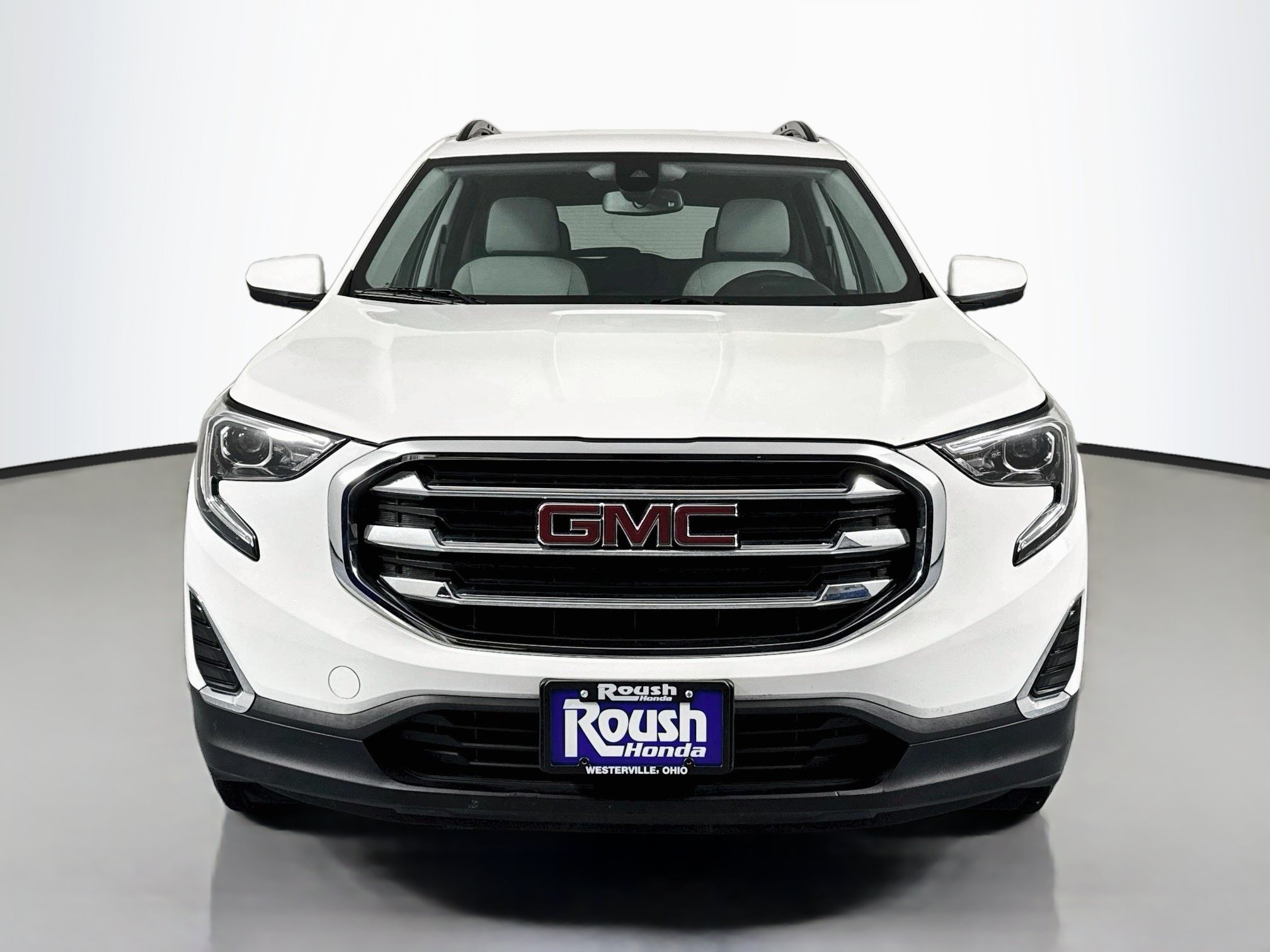 Used 2020 GMC Terrain SLE w/ Driver Convenience Package AWD/4WD image 2