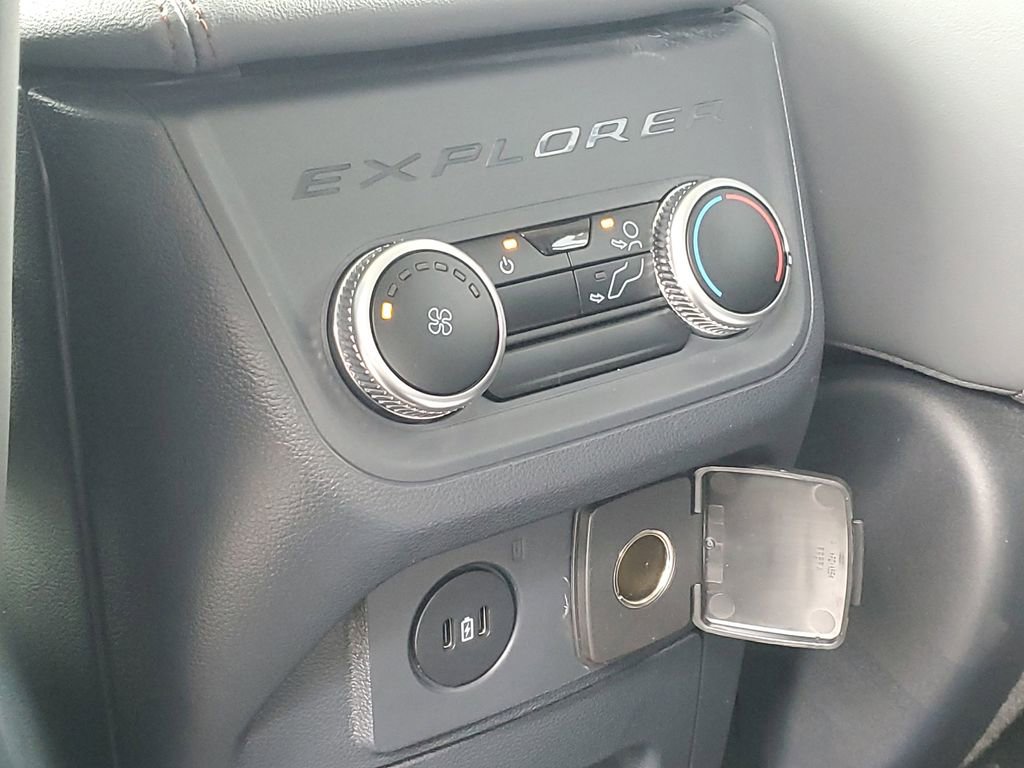 New 2026 Ford Explorer Active AWD/4WD image 30