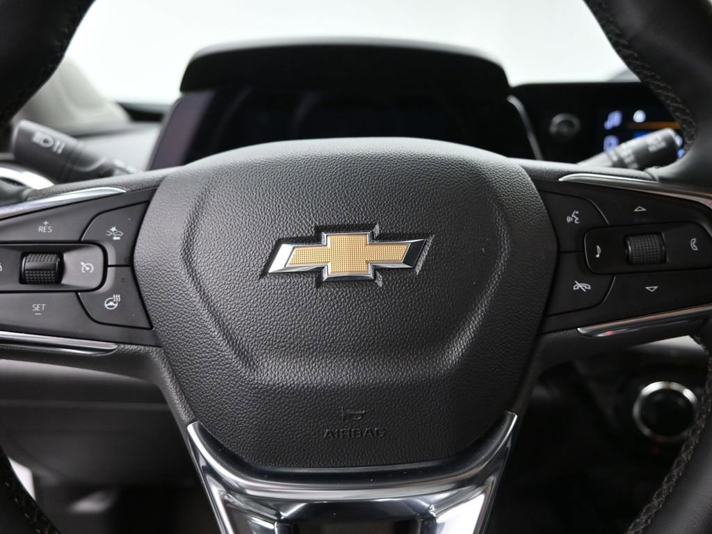 Certified 2024 Chevrolet Trax LT w/ Driver Confidence Package image 15