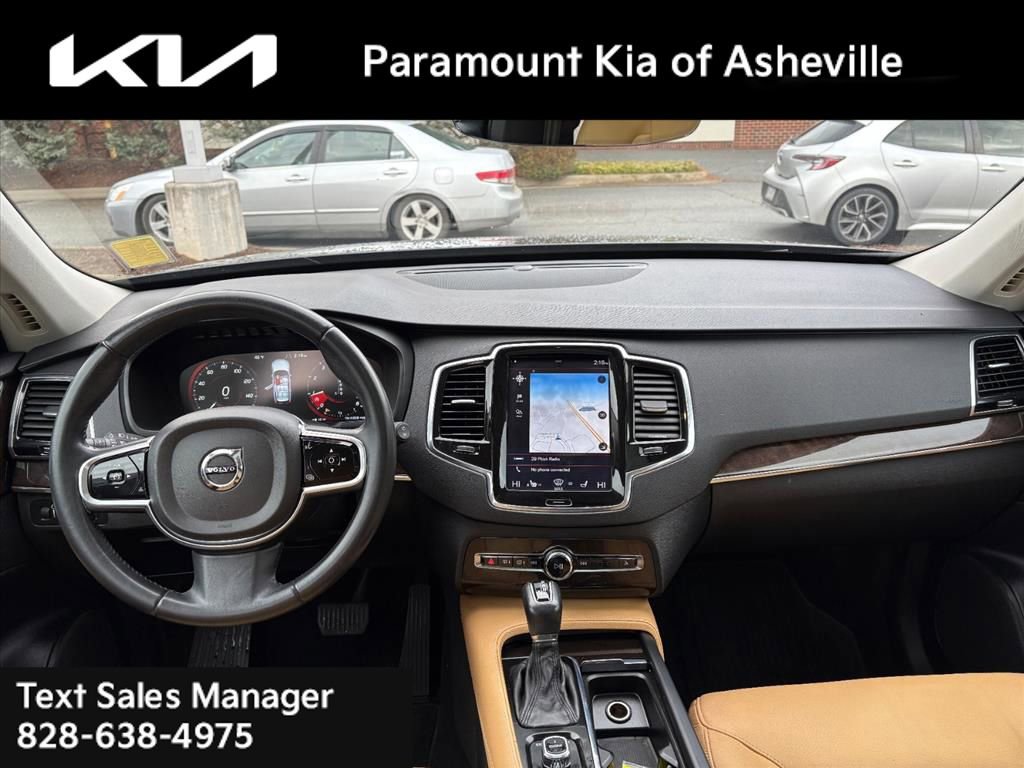 Used 2016 Volvo XC90 T6 Momentum w/ Momentum Plus Package image 7