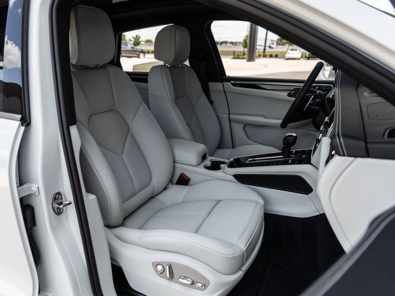 New 2026 Porsche Macan S image 94