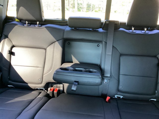 New 2025 GMC Sierra 2500 SLT w/ SLT Premium Package image 27